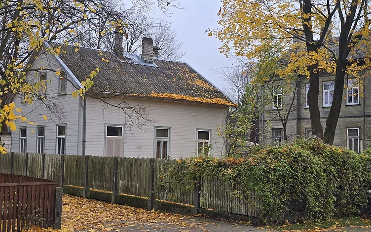 Дом (148,8 кв/м) с земельным участком 665 кв/м на улице Улиха 38A 1
