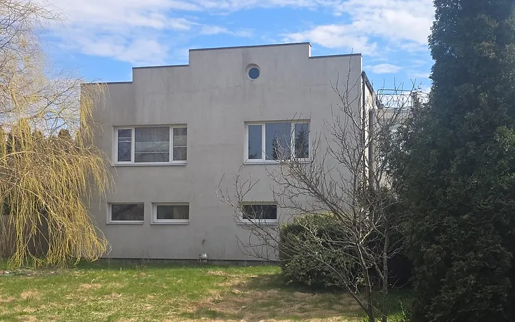 Дом (185,3 кв.м) с земельным участком 689 кв.м по ул. Зирню 168, Эзеркрасте 10