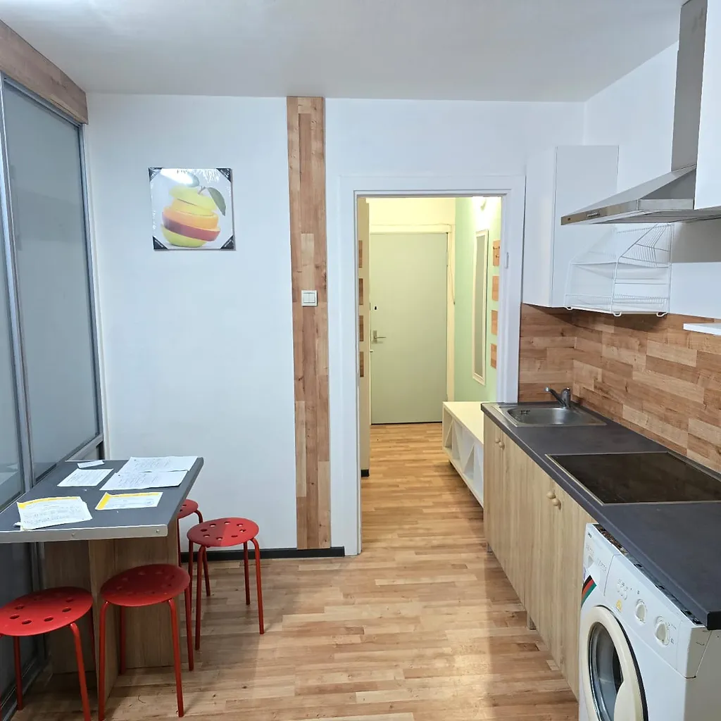5-Room Apartment (75 m²) on Ugāles Street 4