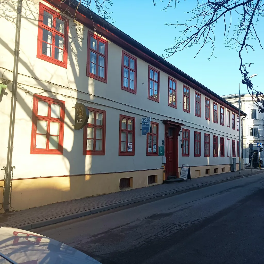 Ēka komercdarbībai Kungu ielā 9, Liepāja 3