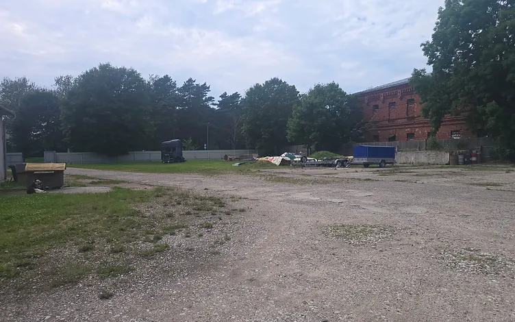 Komerciniai pastatai (du pastatai – 132,2 m² ir 329,6 m²) Invalidų g. 2. Žemės sklypas 5848 m² 15