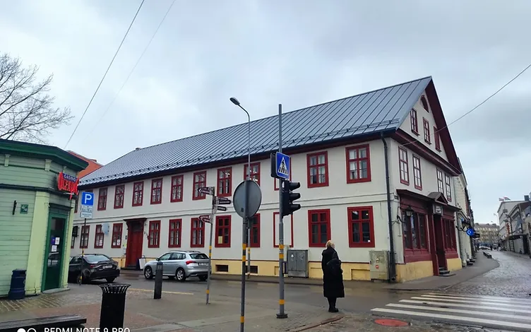 Ēka komercdarbībai Kungu ielā 9, Liepāja 2