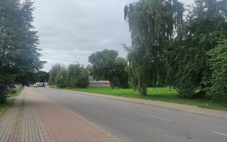 Zeme 2295 kv/m ar dzīvojamo ēku Jaunā ielā 19, Vecliepājā. 3