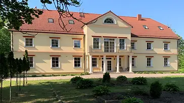 Viesnīca Ziemupē (Ziemupes Muiža) 1