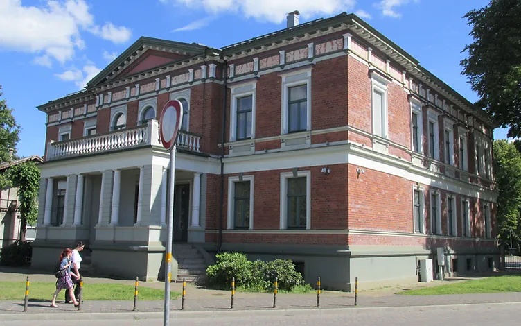 Building (1,200 sq m) with Land (2,133 sq m) at 21 Kūrmājas Avenue 1