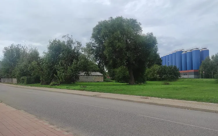 Zeme 2295 kv/m ar dzīvojamo ēku Jaunā ielā 19, Vecliepājā. 4