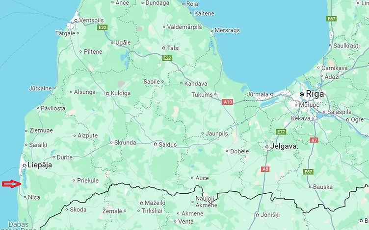 Дом (500 кв/м) с земельным участком 0,99 га в 9 км от границы Лиепаи 38