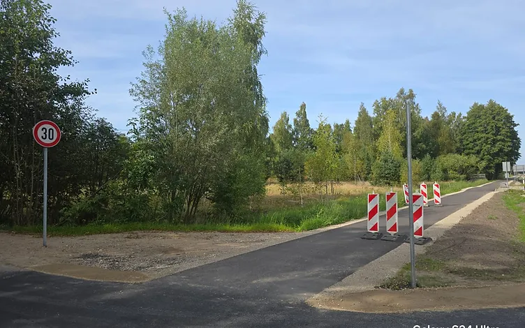 Zeme (0.766 ha) no diviem zemes gabaliem 4