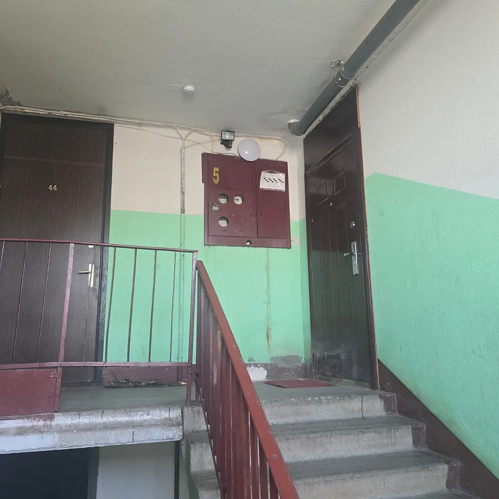 2-istabu dzīvoklis 52 kv/m Atmodas bulvārī 8v 8