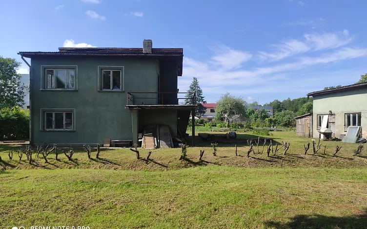 Дом (139,7 кв.м) с земельным участком 917 кв.м на улице Эдолес 4
