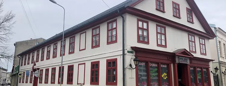 Ēka komercdarbībai Kungu ielā 9, Liepāja