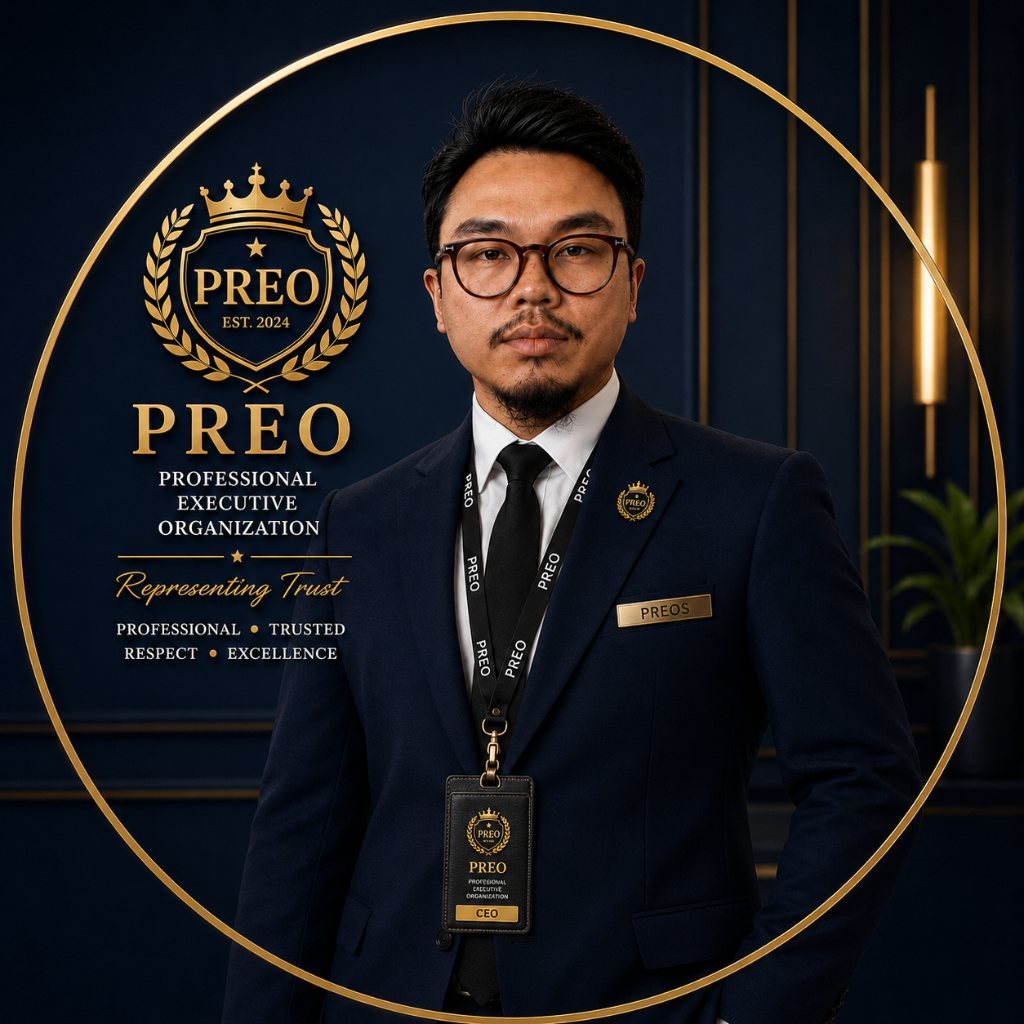 Ketua Pegawai Eksekutif PREO dalam uniform rasmi