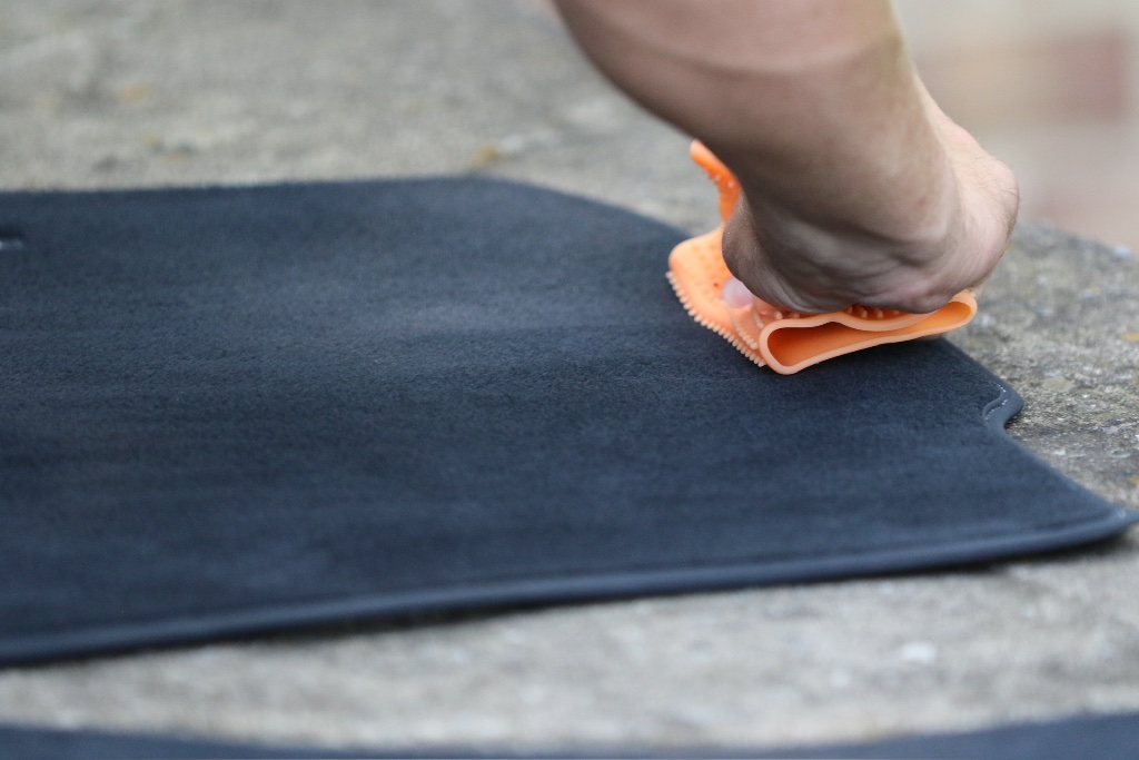 Floor Mat Shampoo