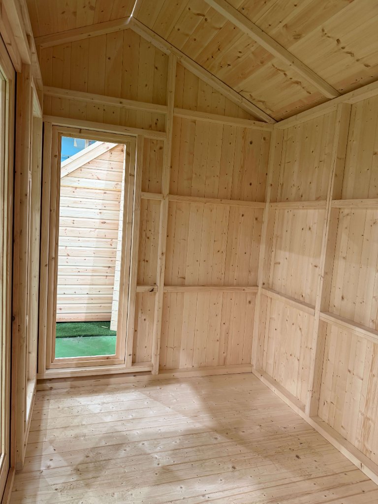 The Bristol garden room - interior corner with glass panel