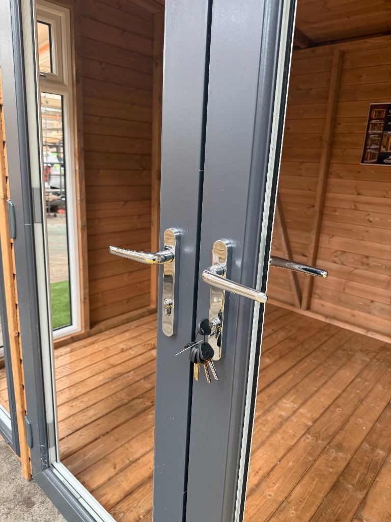 The Cambridge garden room - double doors close-up