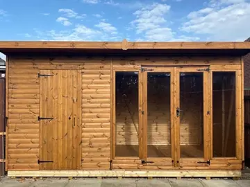 Combination Contemporary Summerhouse