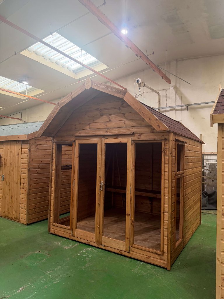 The Norfolk summerhouse - front-quarter angle view