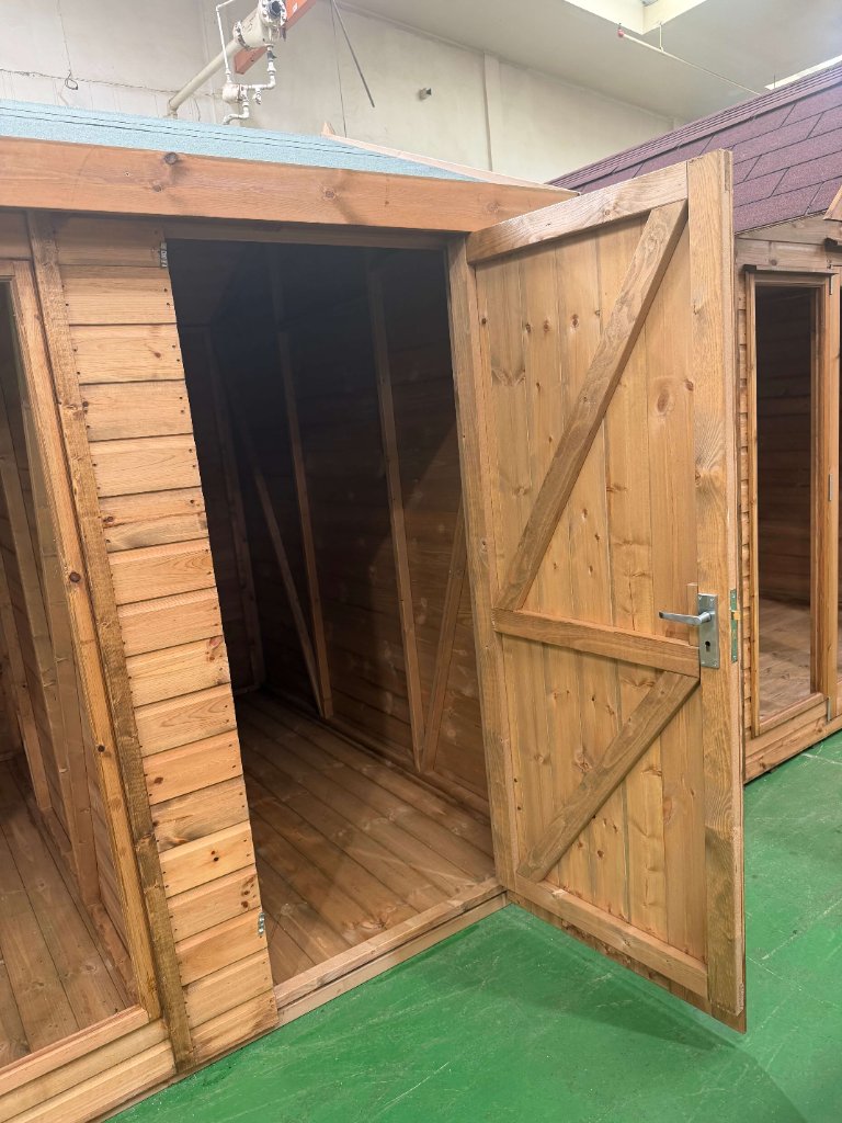 The Kent combination summerhouse - door hardware and bracing detail