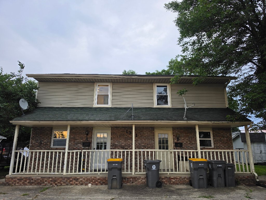 1311 S Rogers