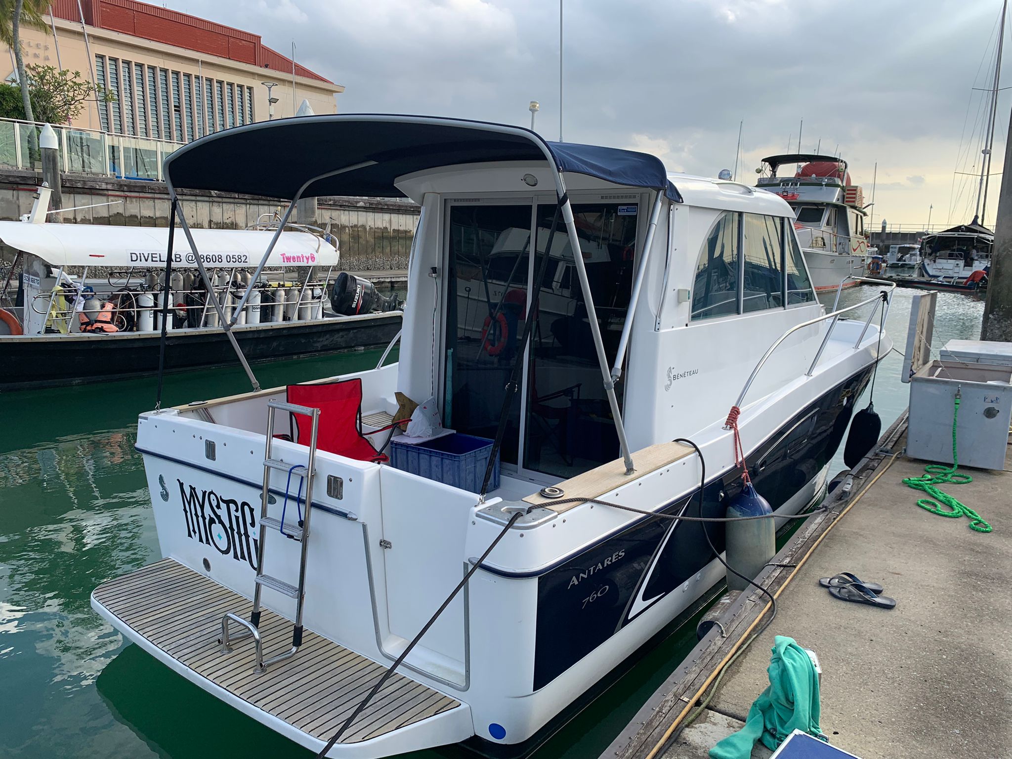 MYSTIC — 2015 Beneteau Antares 760