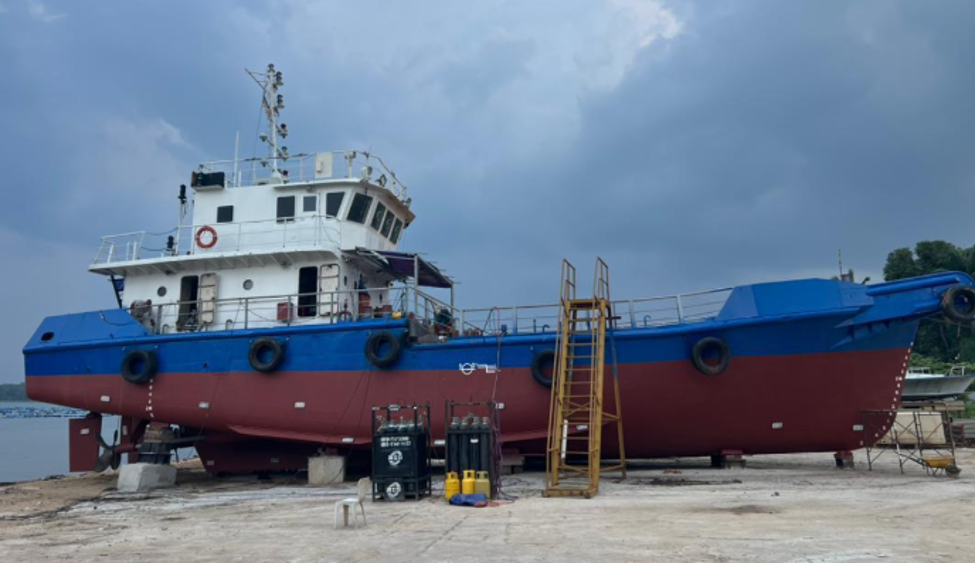 28m Work Boat