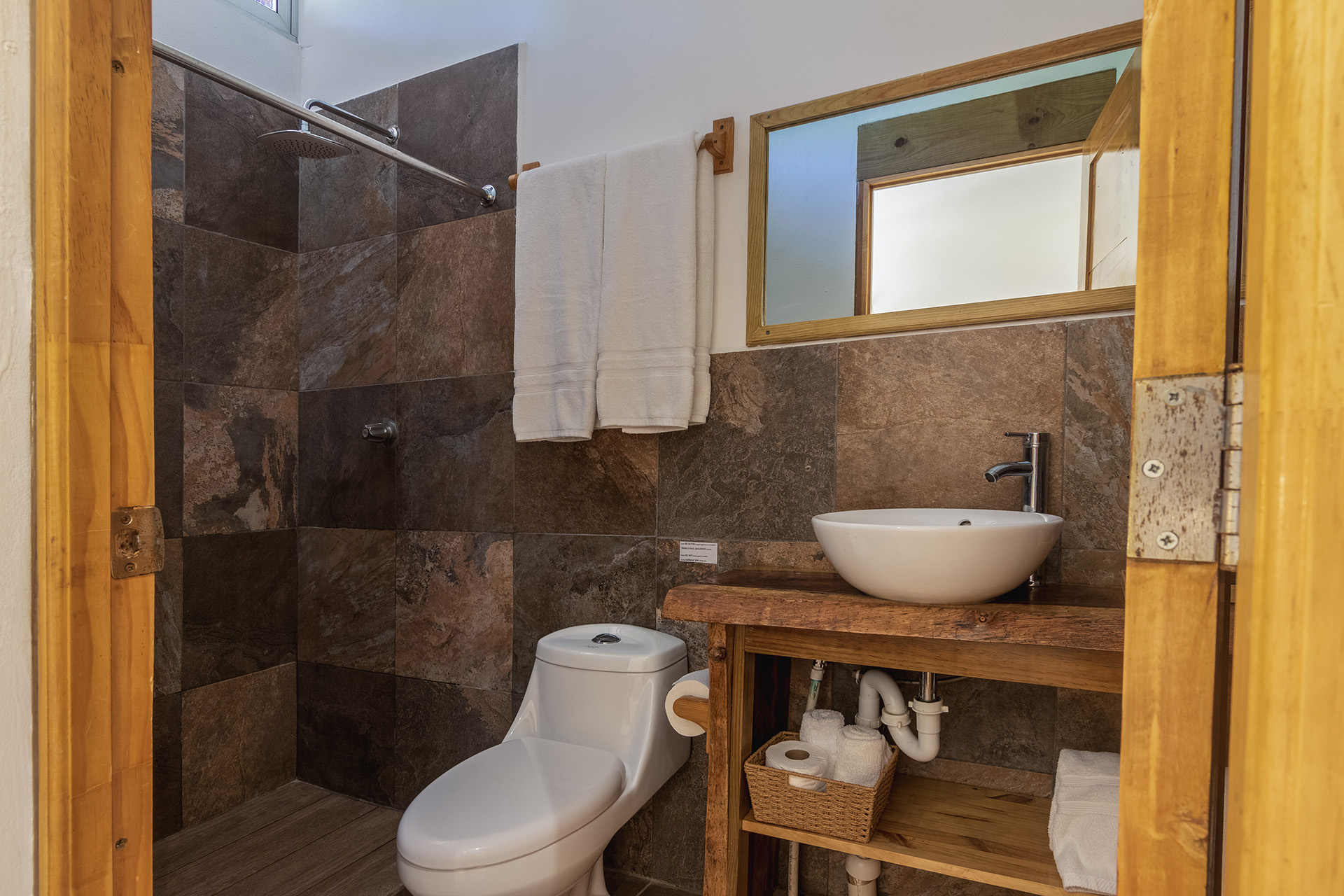 Deluxe Double Room 2
