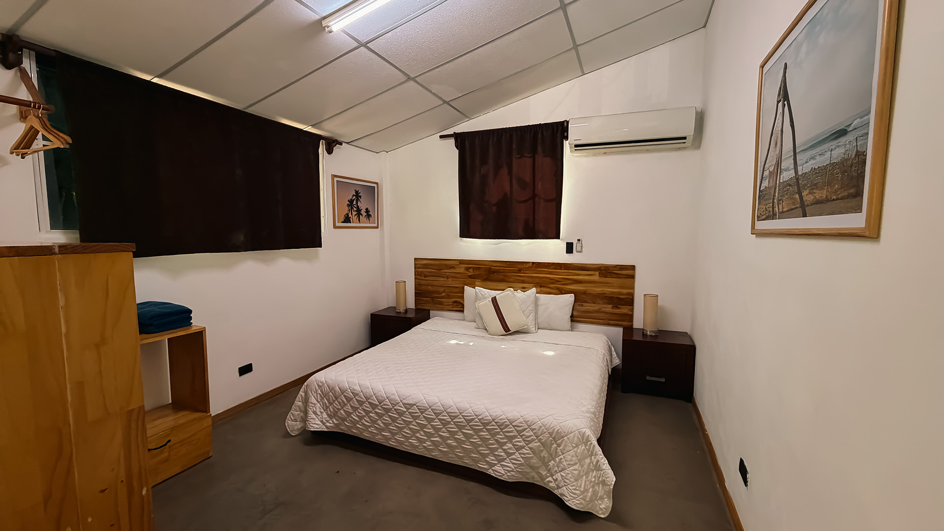 Apartment — King Bed, Terrace & Hot Water 7
