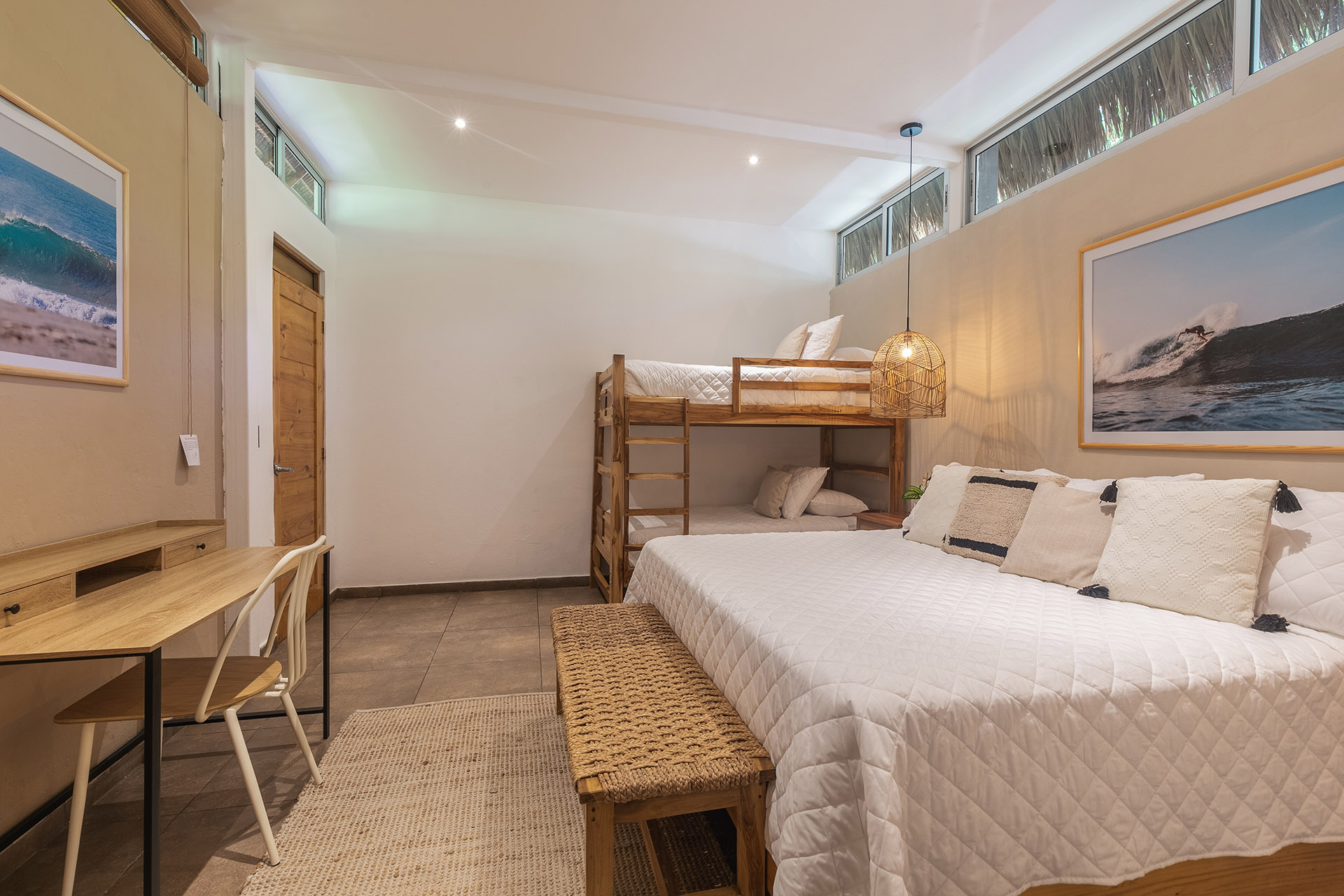 Superior Double Room with Bunk Bed 8