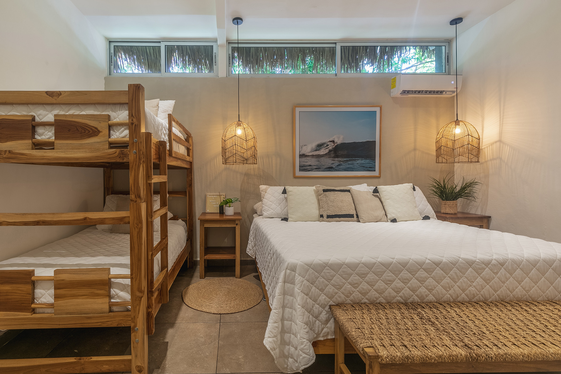 Superior Double Room with Bunk Bed 9