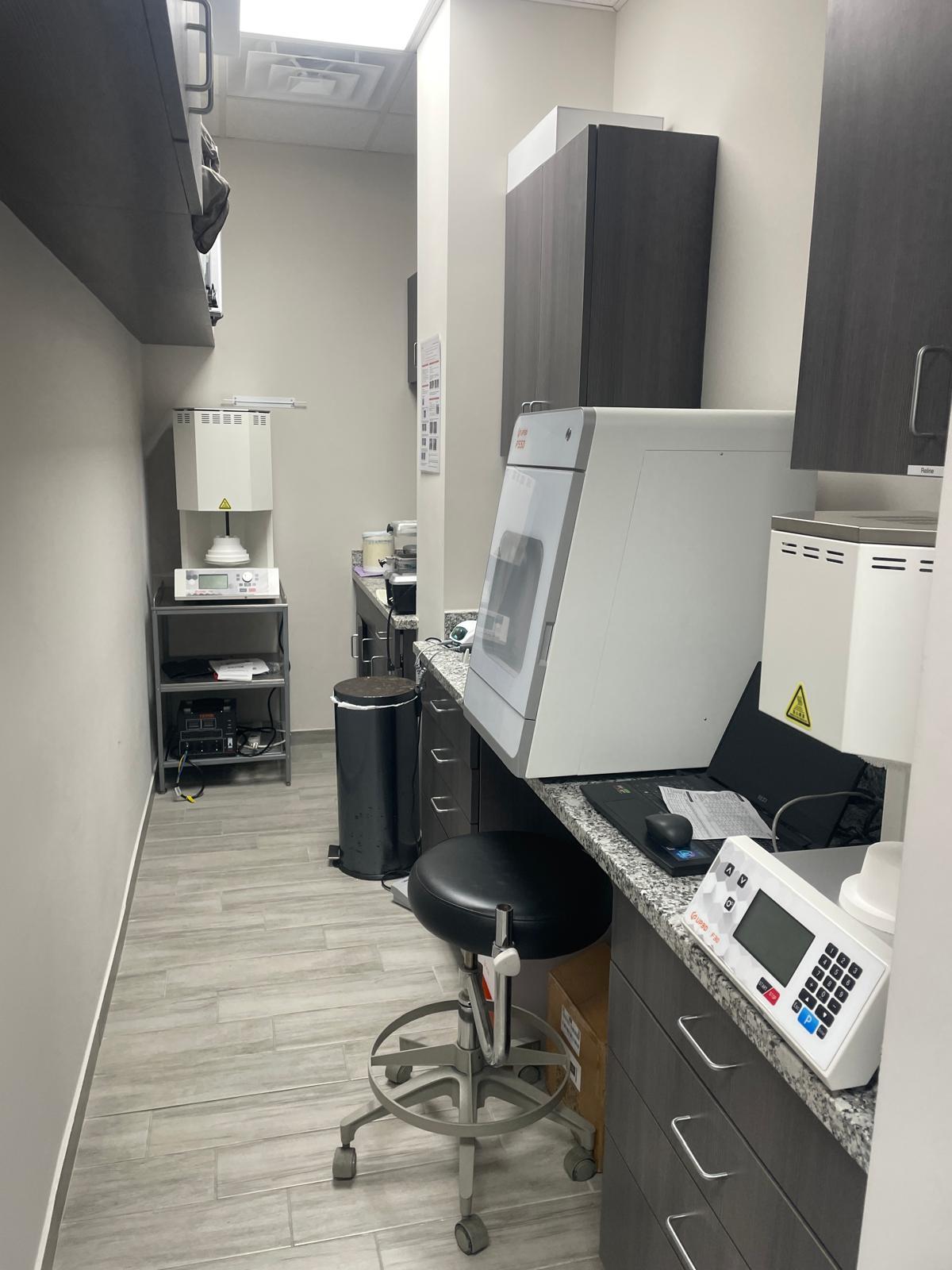 Laboratorio dental en el consultorio