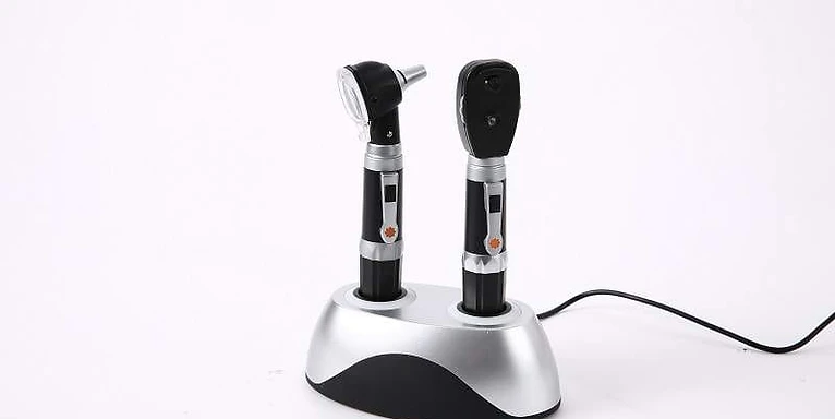 Rechargeable Otoscope & Ophthalmoscope Desk Diagnostic Set — REQUIRES VERIFICATION