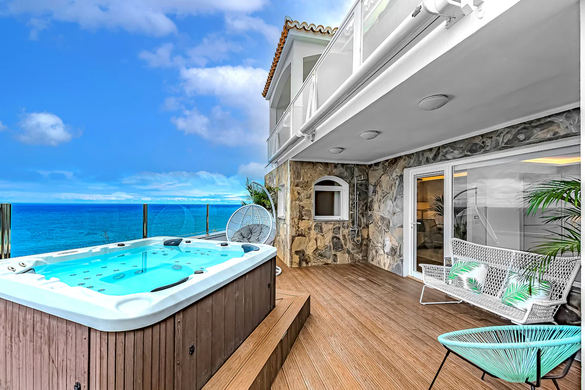 Villas & Apartments Rental