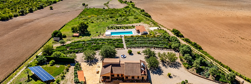 Large rural estate in Cádiz with managed Starlink and long-range Wi-Fi coverage by Alborán Connect