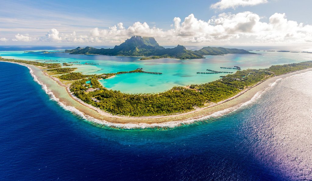 Four Seasons Resort Bora Bora in Bora Bora, French Polynesia — Four Seasons Resort Bora Bora: Overwater Paradise Perfected