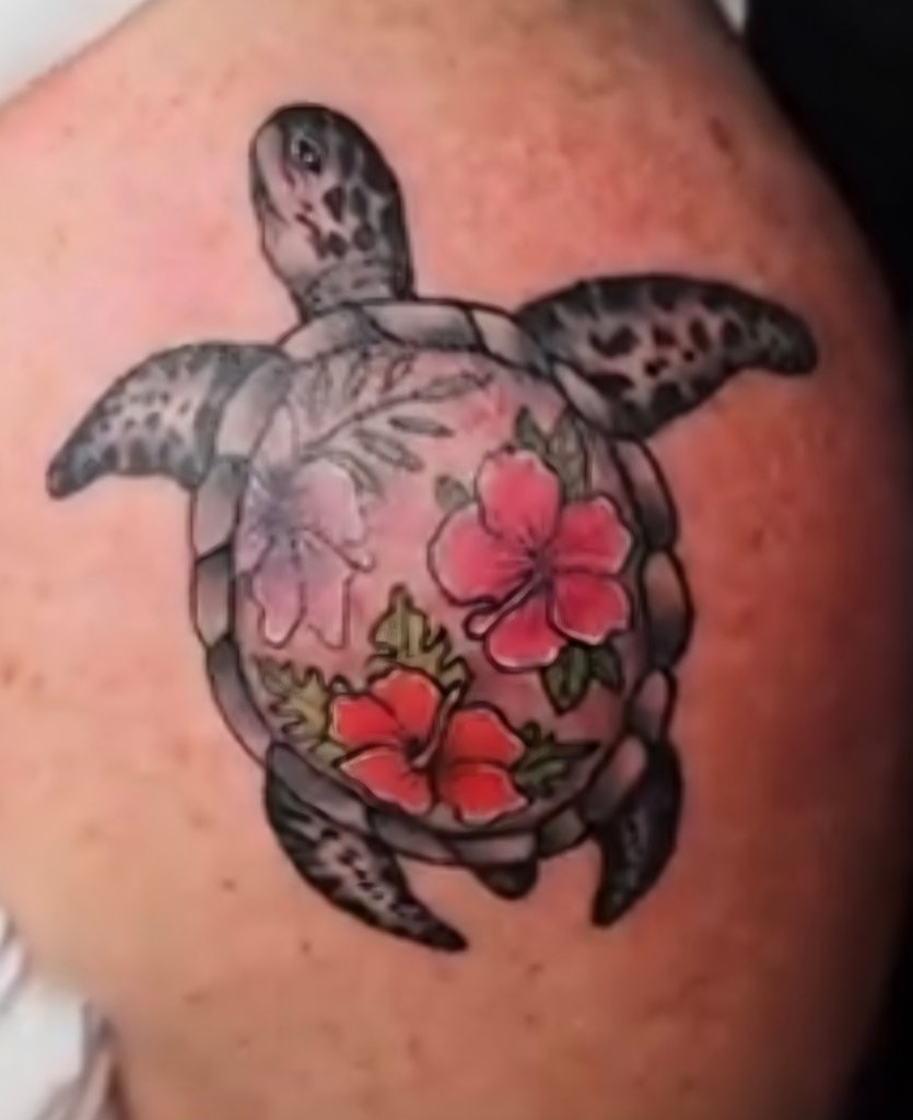 Tattoo and piercing gallery image