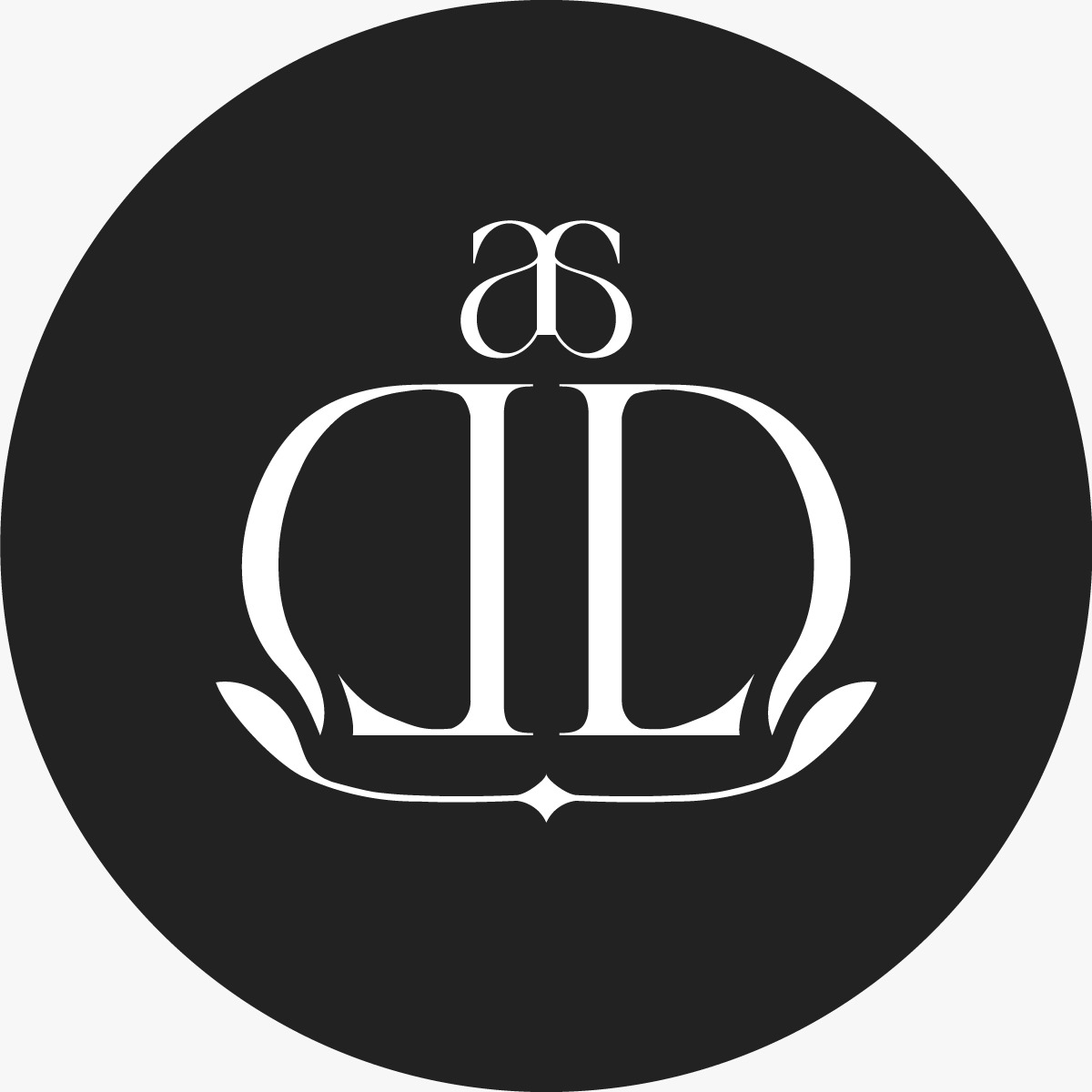 Lady D Beauty Lounge monogram, black on white