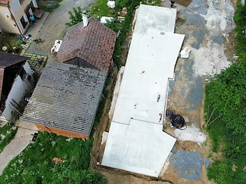 máme hotovou vrchní betonovou desku – foto 2
