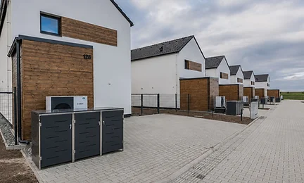 Rodinný dům a navazující řada domů v developerském projektu KD Haus