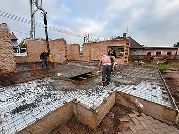 pracujeme na nových základech domu – foto 2