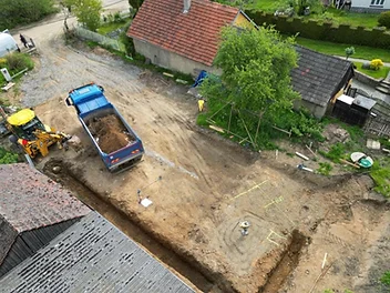 pracujeme na základech domu – foto 2