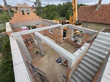 nainstalovali jsme prefabrikované betonové prvky