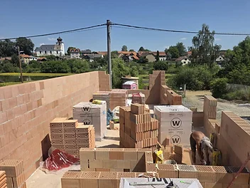 pracujeme na vyzdívce – foto 4