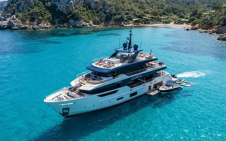 2023 Princess Y85