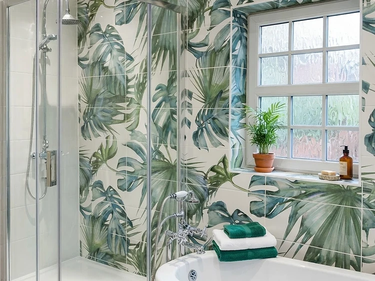 Botanical Shower & Bath