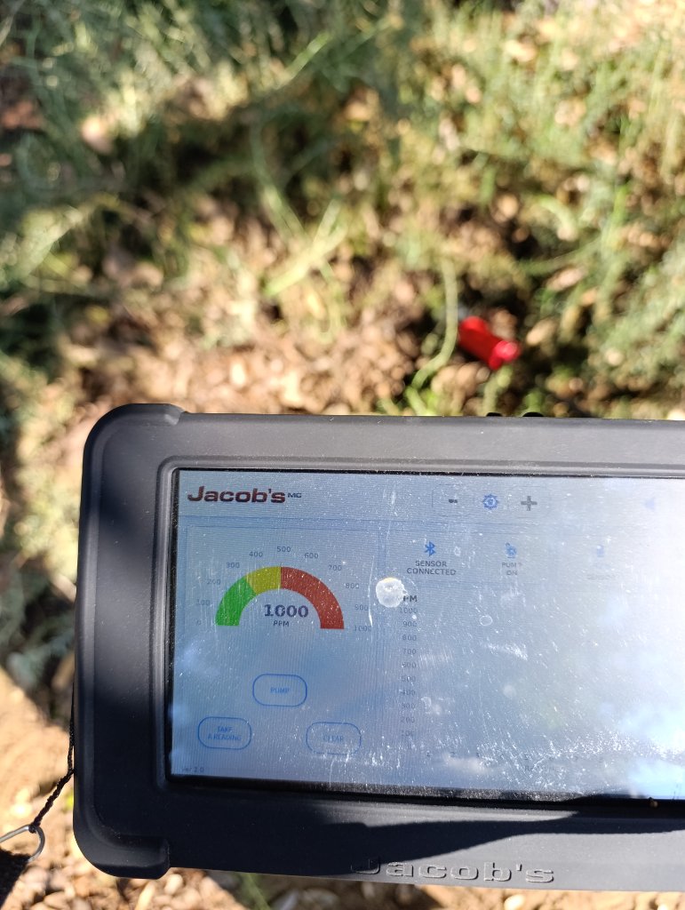איתור פיצוץ מים בעזרת גז ידידותי לסביבה