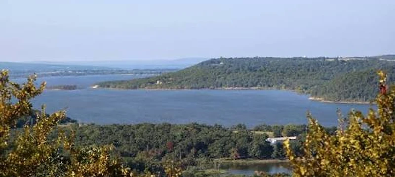 Arrowhead State Park — peaceful lakeside on Lake Eufaula with wooded shoreline