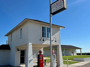 Lucille's Historic Highway Gas Station in Hydro, Oklahoma