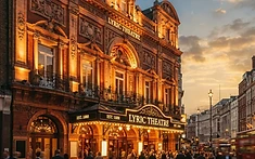 COMEDY LEGEND RETURNS TO THE WEST END STAGE