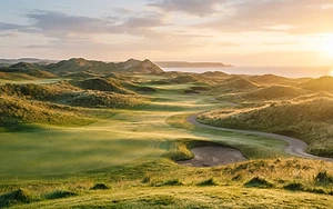 What golfers don't see behind the scenes at Carnoustie