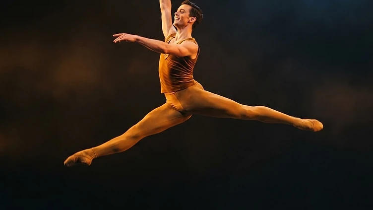 Ballet Superstar Carlos Acosta Returns to the Royal Opera House Stage